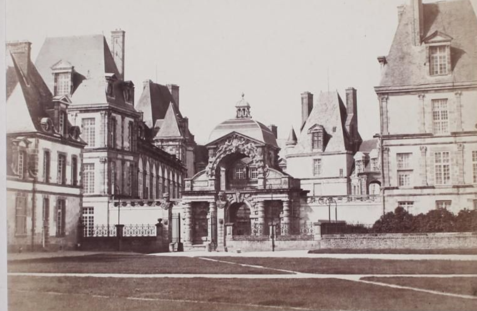 edouard baldus chateau dfontainebleau porte hermes